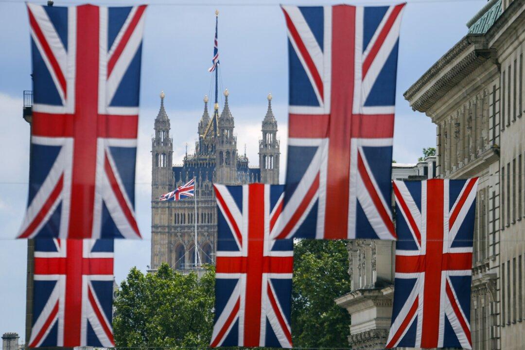 UK Protesters Call for Freedom in Hong Kong