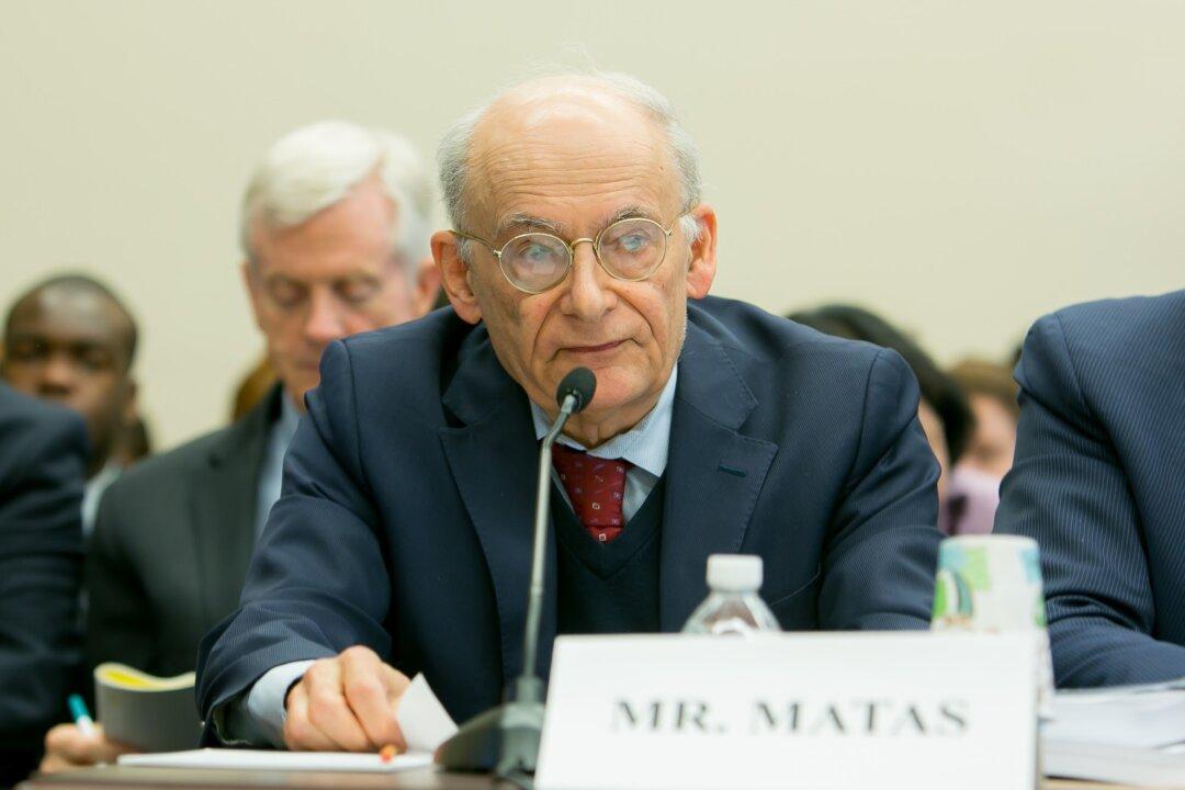 Investigator of China’s Forced Organ Harvesting Wins First Global Humanitarian Leader Award