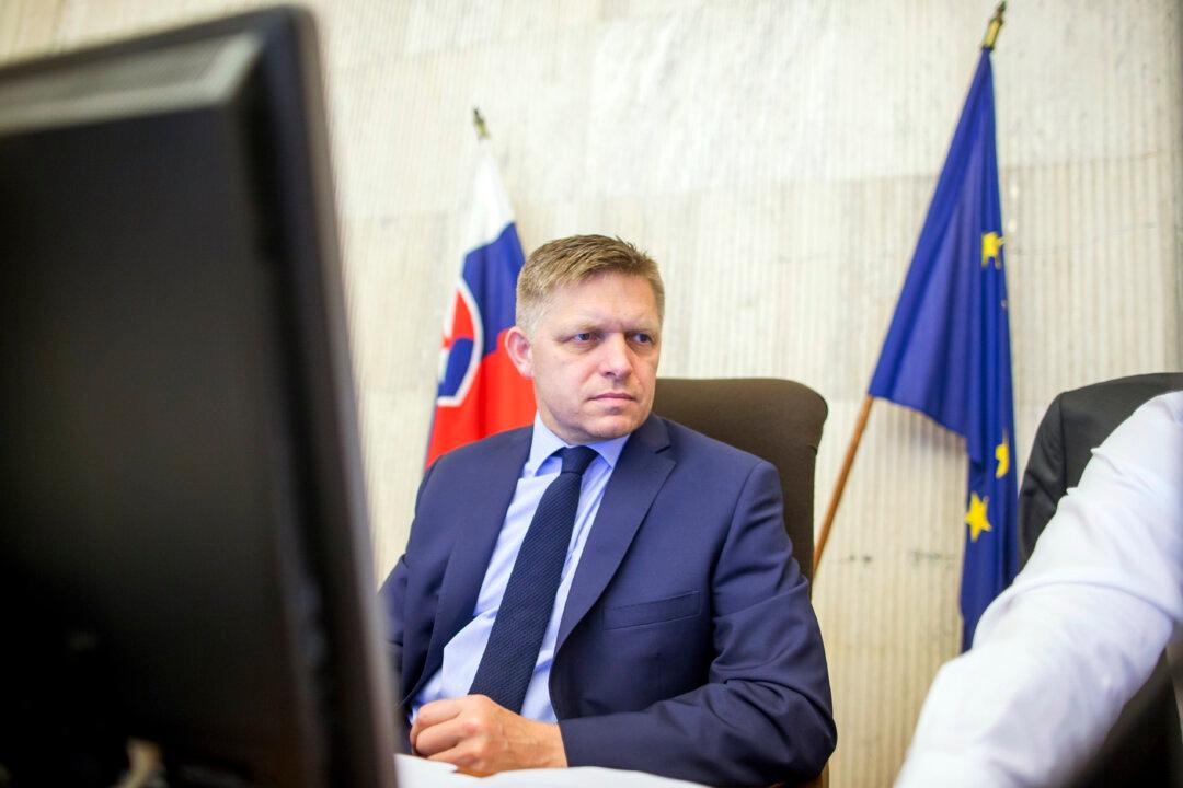Slovakia Threatens to Cut Benefits for Ukrainians Over Russian Gas Pipeline Shutdown