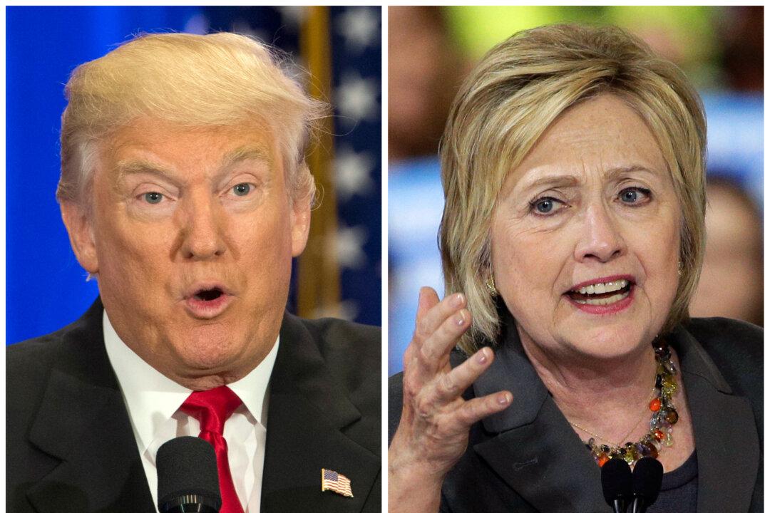 Clinton Campaign Prepares for Attacks Over Lewinsky Scandal