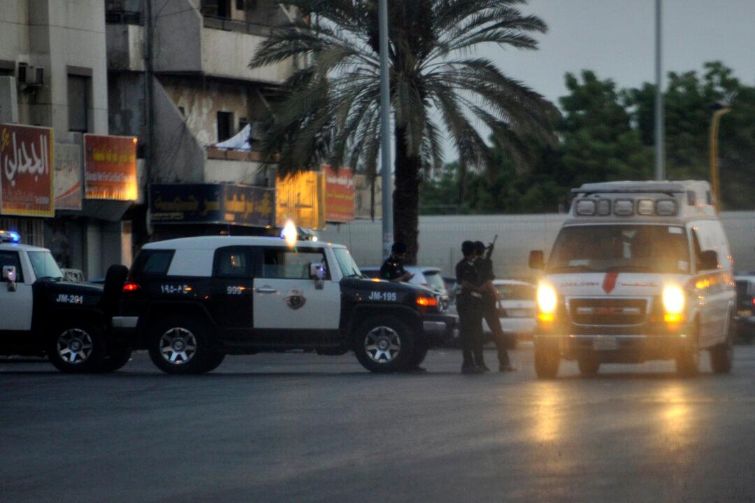 Suicide Bomber Hits Near US Diplomatic Site in Saudi Arabia