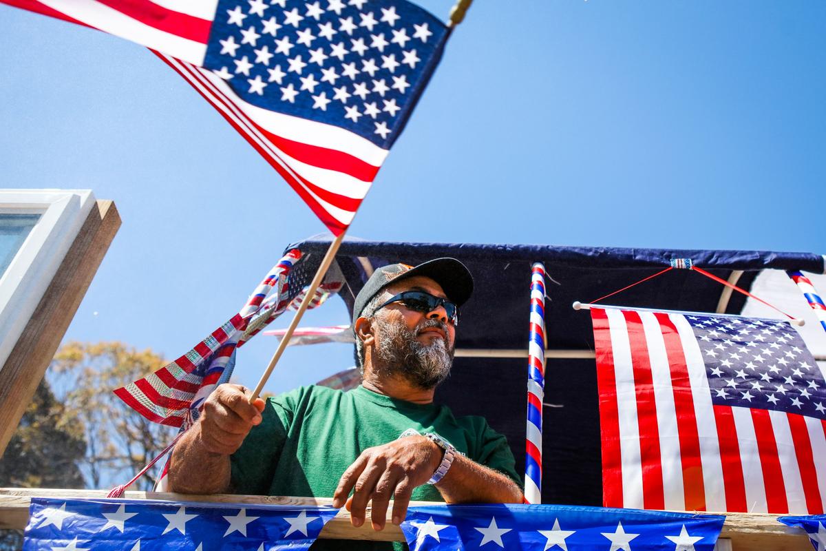 How Biased Reporting Brings Us Down While Economy Is Up