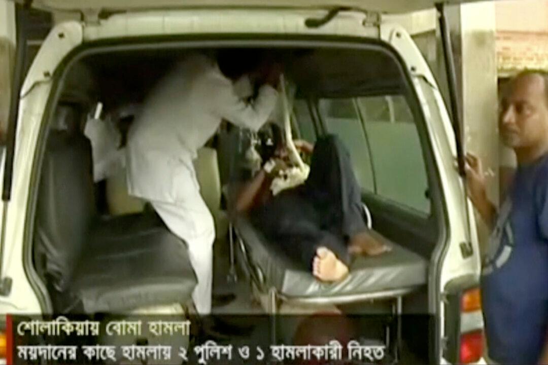 Bangladesh Blast, Gunbattle Kill 4 During Eid Prayers