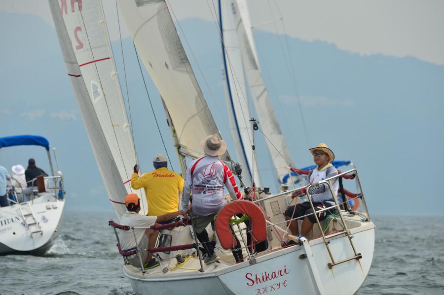 Patchy Winds for Summer Saturday Racing