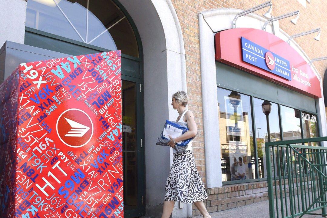 Lametti ‘Open to’ Rewriting Mail Regulations to Give More Powers to Postal Inspectors