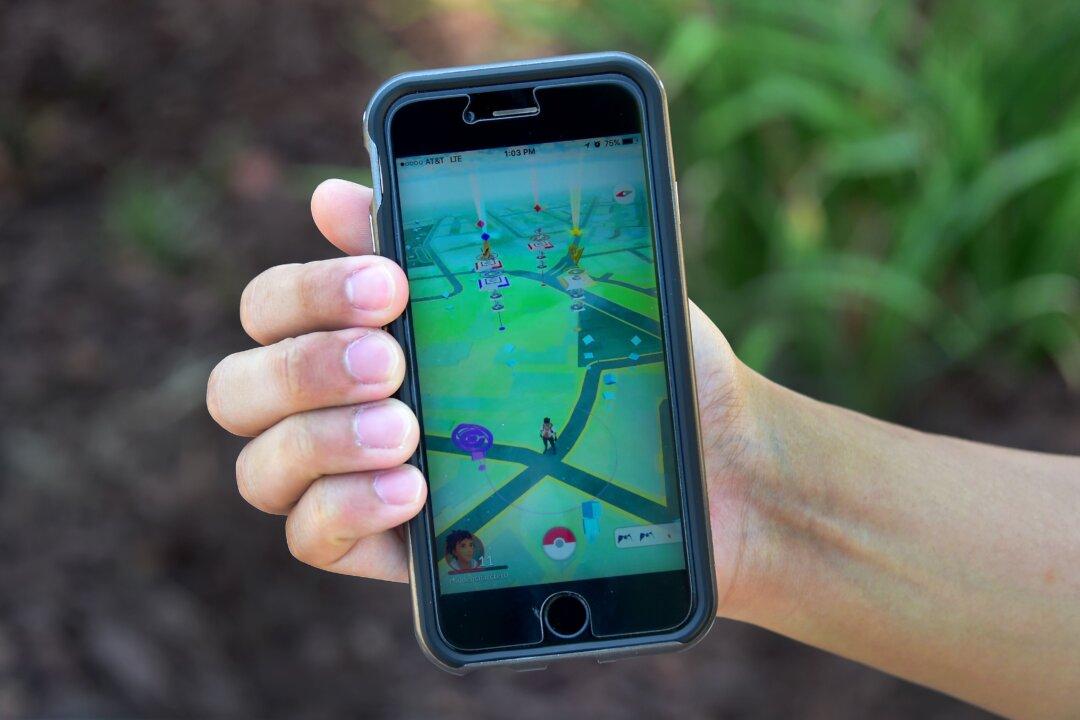 Pokemon GO Causes Havoc as Players Trip Over Augmented Reality