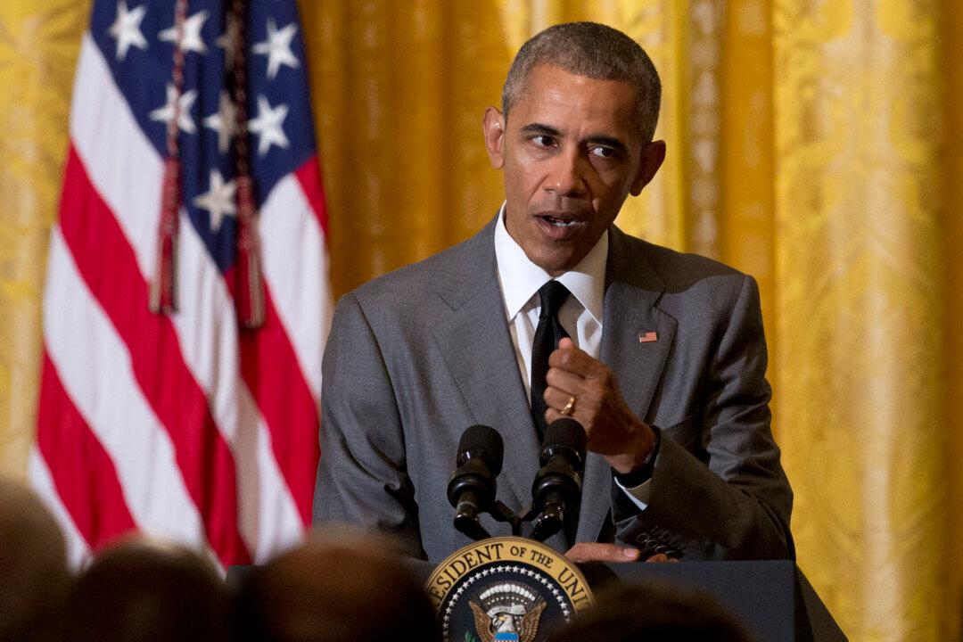 Obama: All Parties in Turkey Should Support Erdogan Gov’t