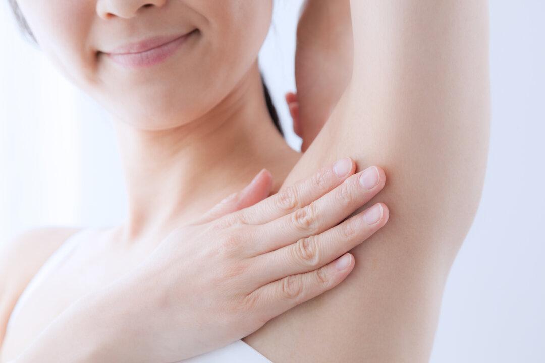 5 Ingredients That Make Your Deodorant Dangerous
