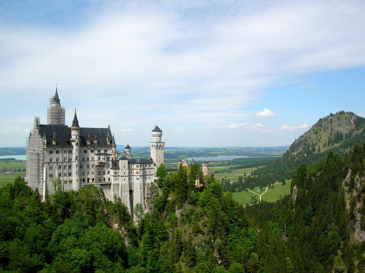 Bavaria: Fairy-Tale Castles and BMW World