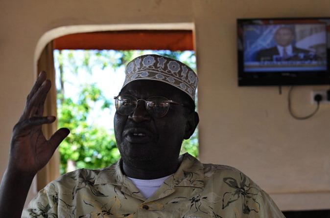 President Obama’s Half-Brother Says He'll Vote for Trump