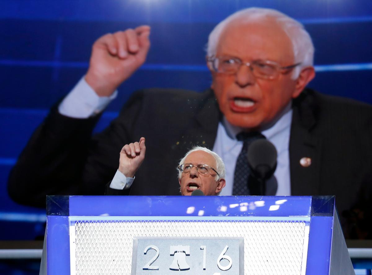 Hawaii Congresswoman Nominates Bernie Sanders