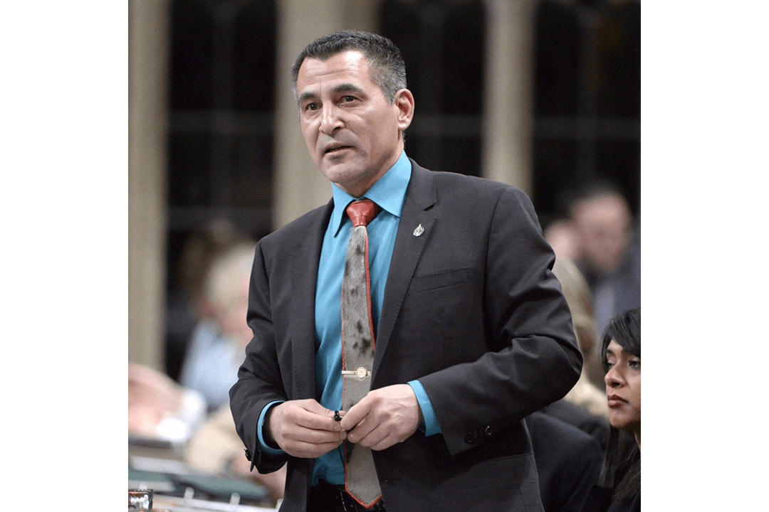 Tootoo Meets Constituents After Taking Time Off for Alcohol Addiction