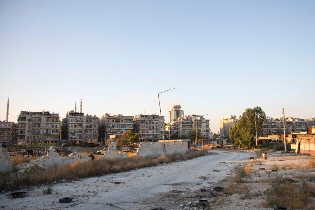 Syrian Civilians Begin Leaving Rebel-Held Parts of Aleppo