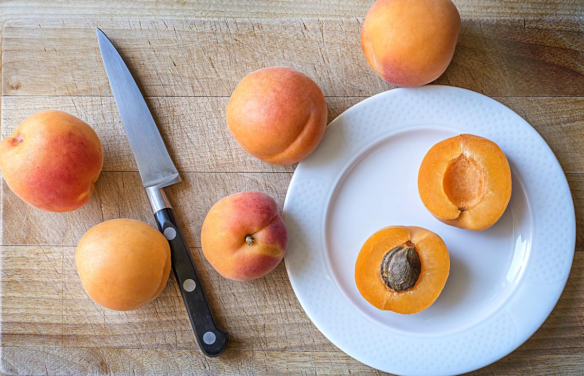 Apricot Kernel: Chinese Herb for Cough and Source of a Controversial Vitamin