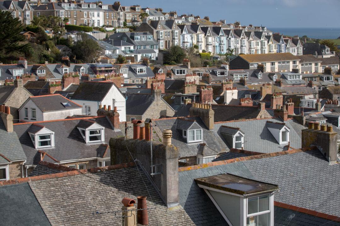 English Home Ownership Falls to 30-year Low