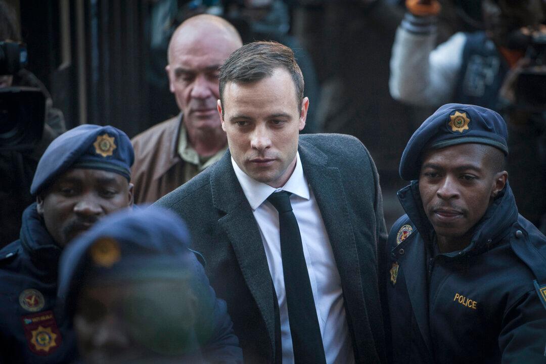 Oscar Pistorious Treated in Hospital for Wrist Injuries