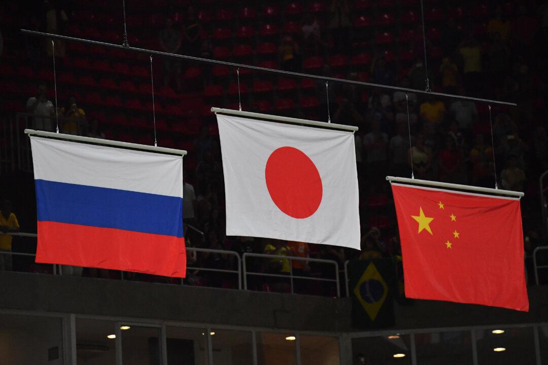 Chinese Media Rage at Subtle Error in Olympic Flag (Made in China) at Rio