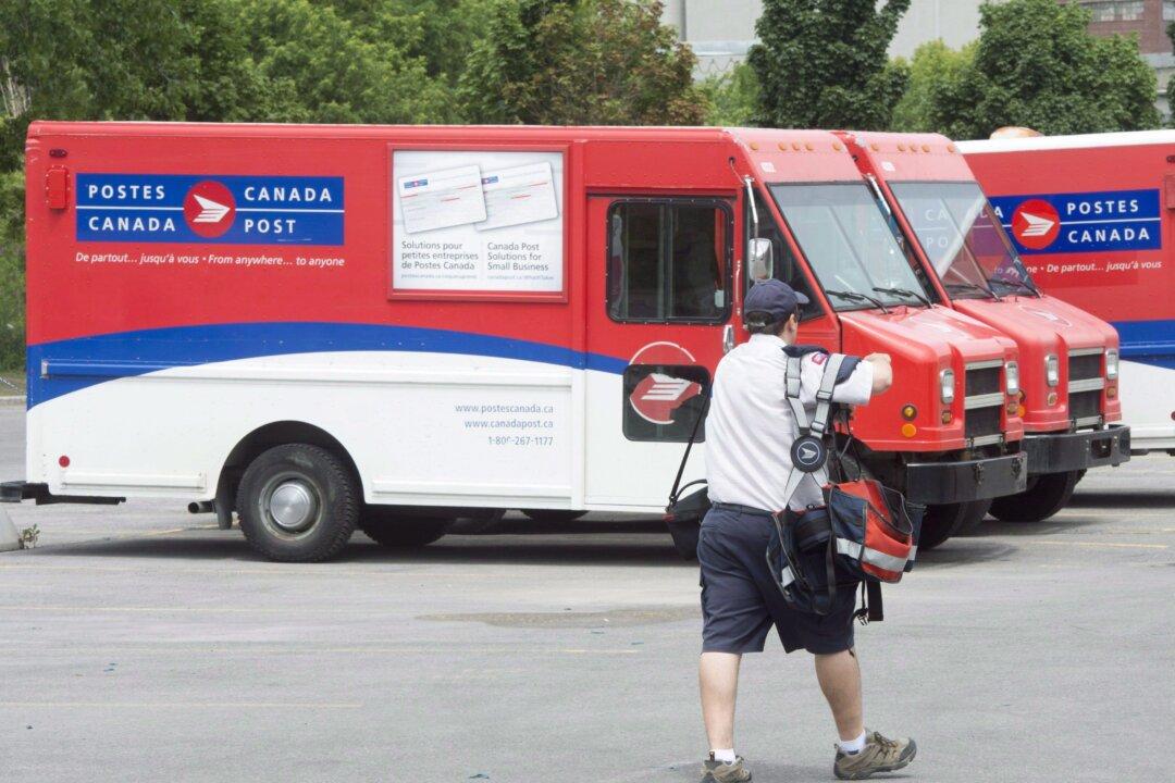 Senator’s Bill Would Give Police Power to Intercept Mail in Transit