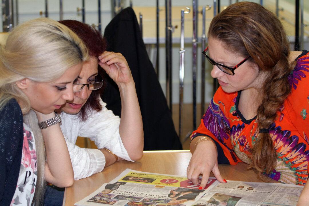 Syrian Refugees Support Each Other in Britain