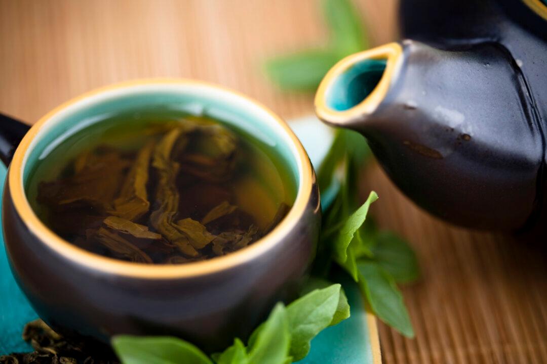 Science or Snake Oil: Do Skinny Teas Boost Weight Loss?
