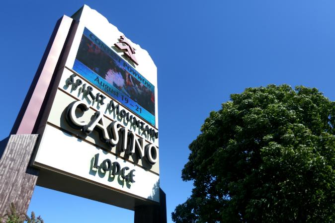 Detroit Father Leaves Small Children in Car While He Gambles