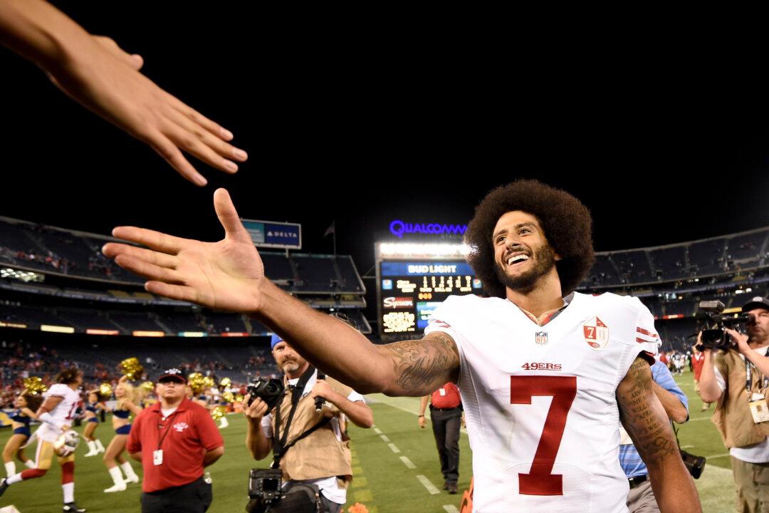 Controversial Colin Kaepernick to Donate All Proceeds From Top-Selling Jersey Sales