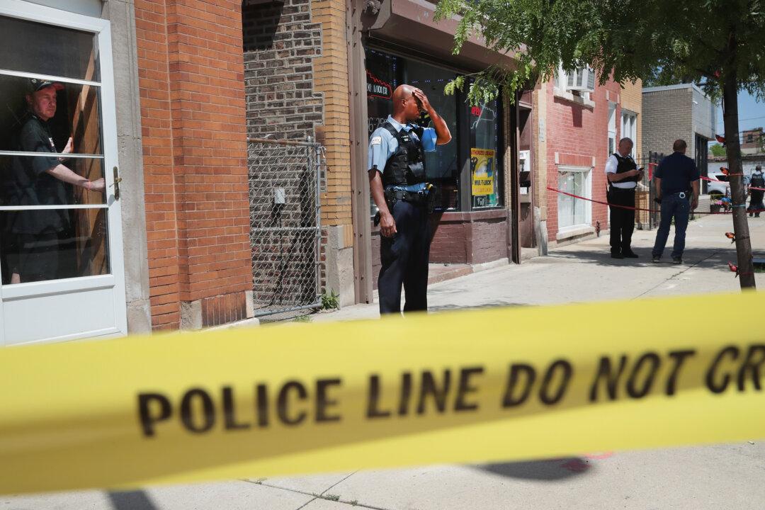 Survey: Majority Say Violent Crime in the US Getting ‘Worse,’ Half Doubt Biden’s Ability to Solve It