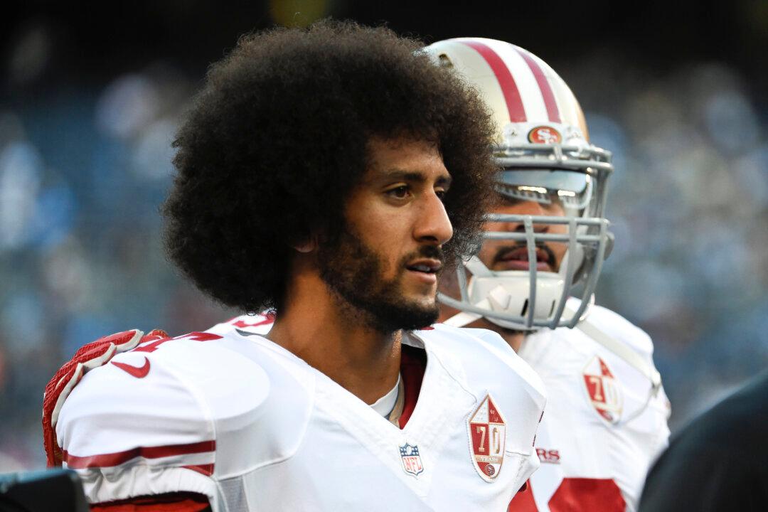 Marine Colonel Writes Letter to NFL Commissioner Denigrating National Anthem Kneel-Downs