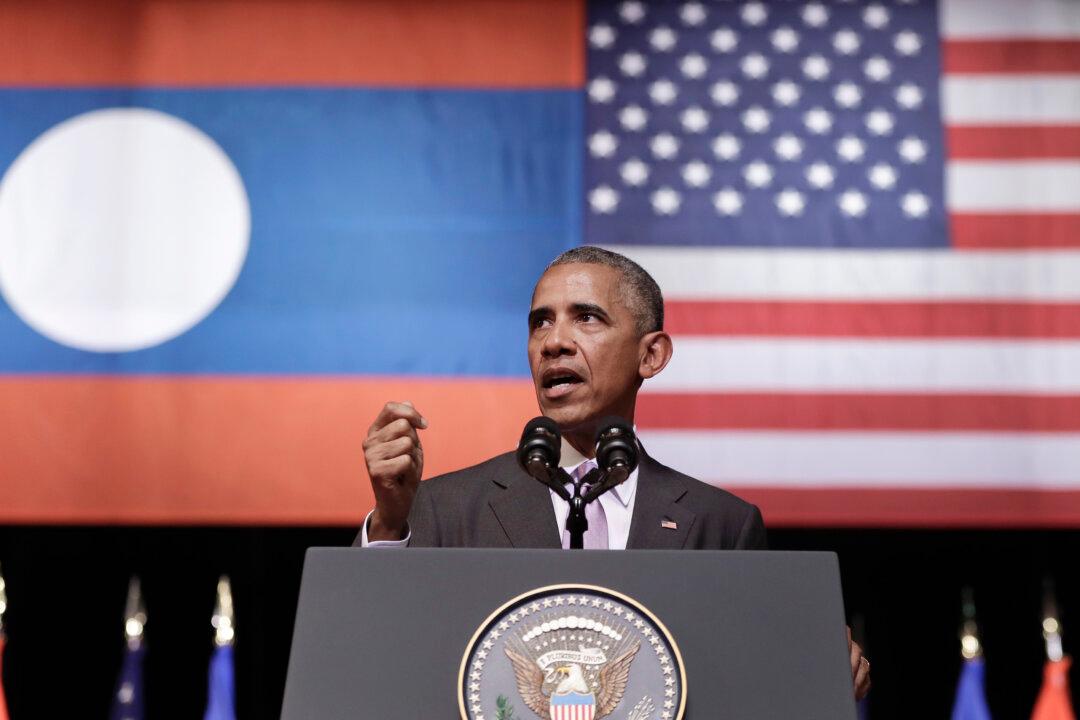 On Historic Trip to Laos, Obama Aims to Heal War Wounds