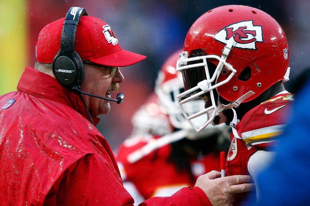 Kansas City Chiefs Coach Andy Reid Says He Will Accept White House Invitation