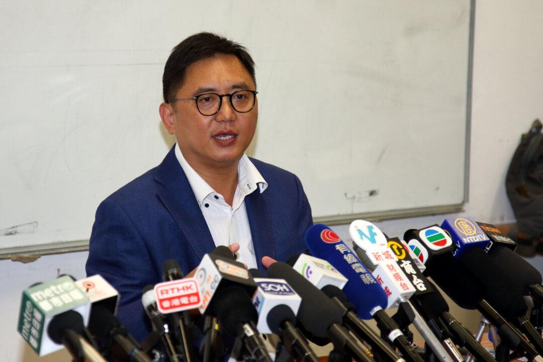Ken Chow: Three Beijing Strangers Coerced Me to Withdraw From Election in Hong Kong