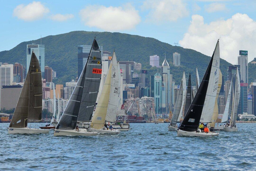 Sunday’s Weather Improves for 2nd Day of Autumn Regatta