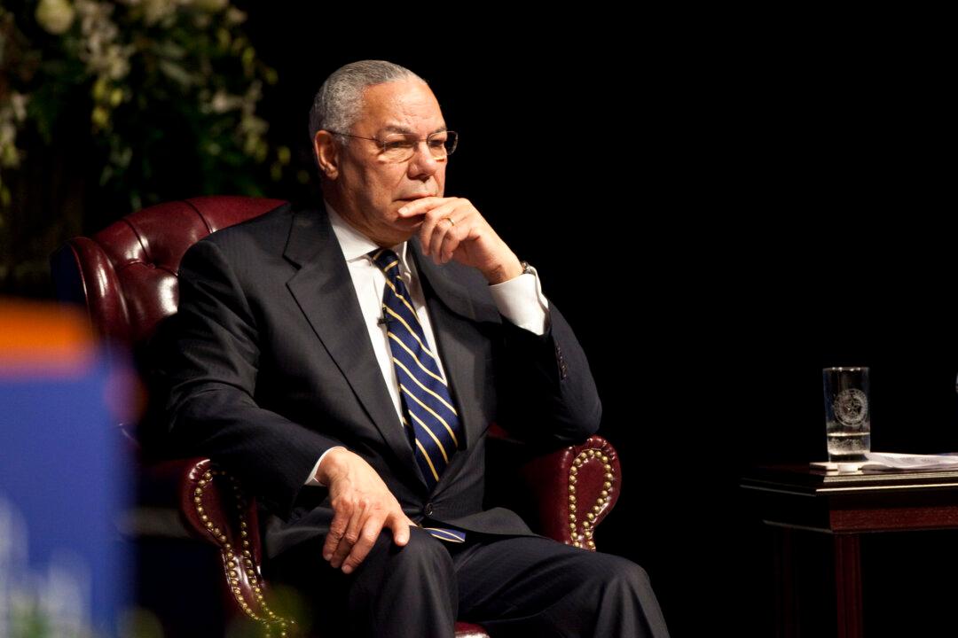 Leaked Powell Emails Show Internal Deliberations about Response to Clinton Private Server