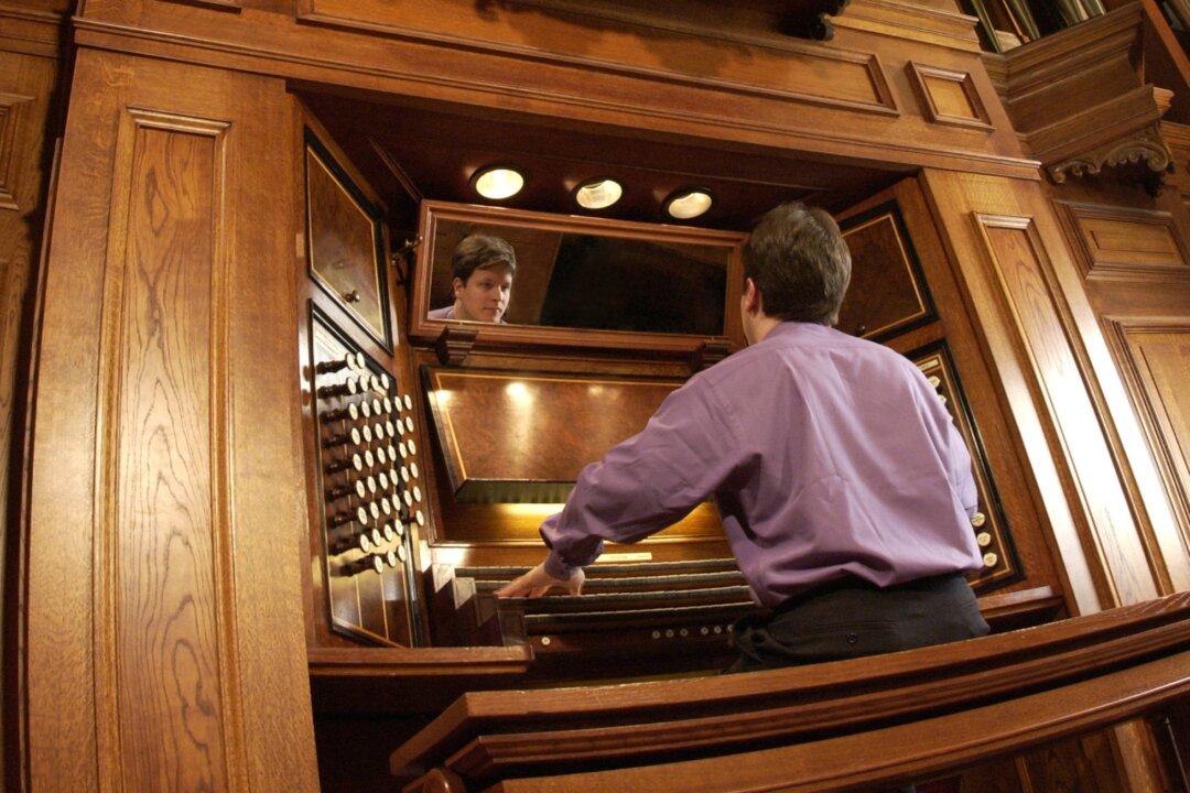 Organist Paul Jacobs: The Classics Give Purpose to Humanity’s Suffering