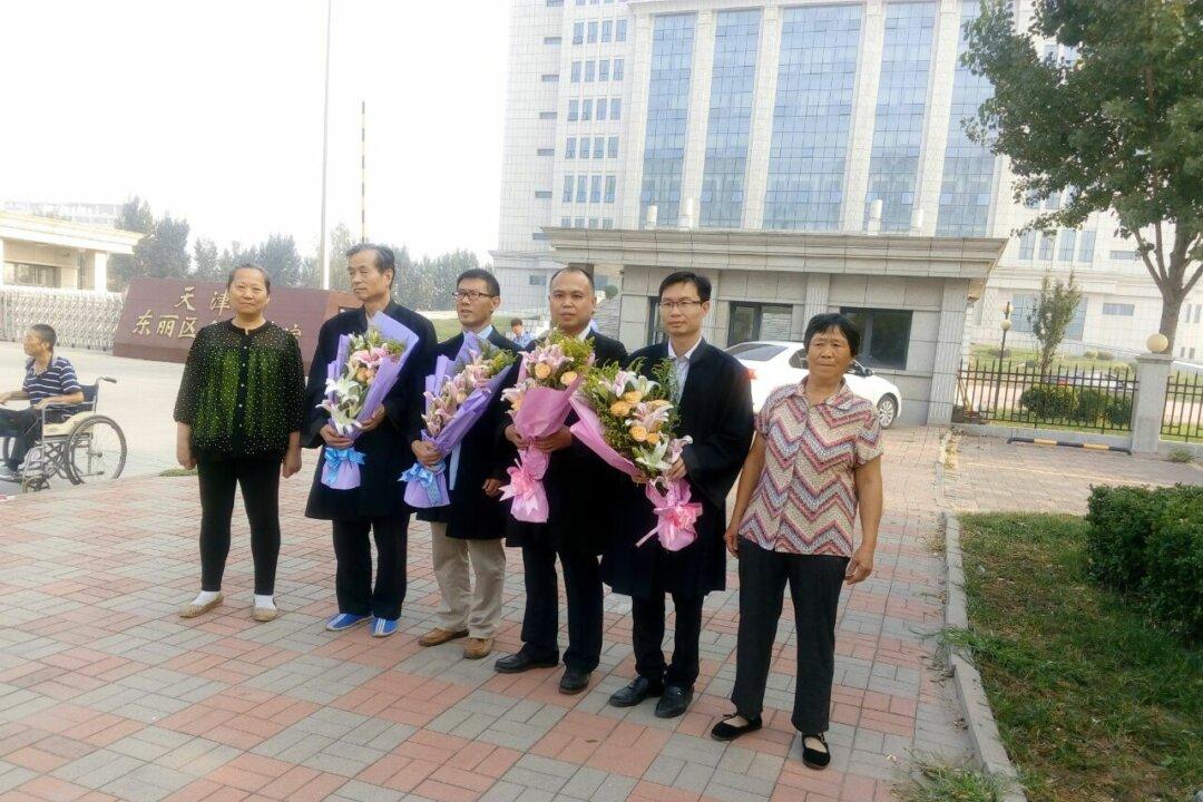 Chinese Rights Lawyers Explain Their Defense of Falun Gong Practitioners in Striking Court Case
