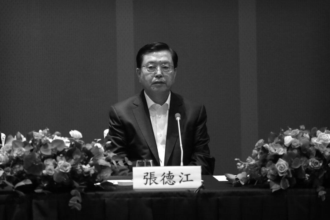 Outgoing Chinese Politburo Member Zhang Dejiang Reiterates Hardline Stance on Hong Kong