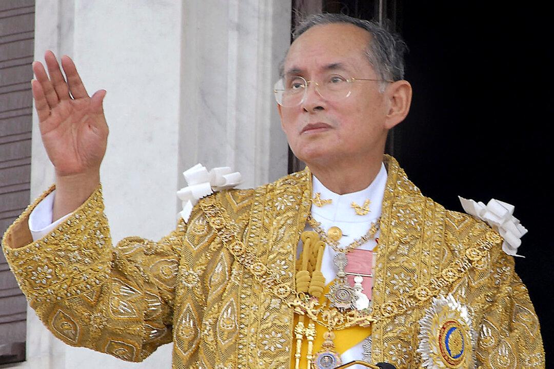 King’s Death Leaves Thailand on Uncertain Path