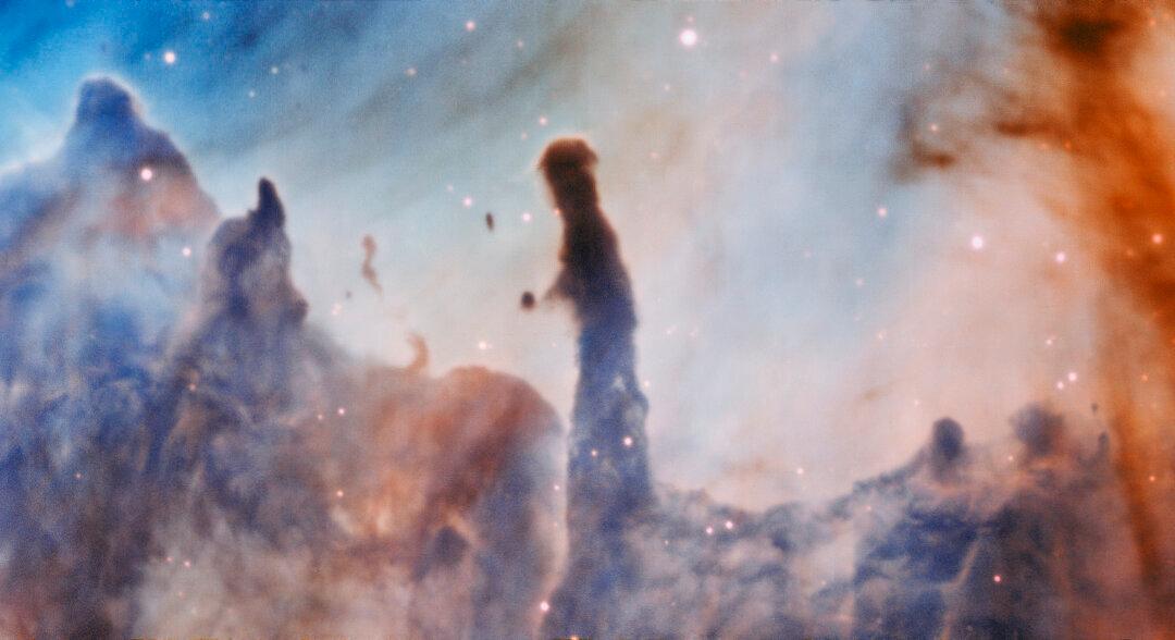 Telescope Reveals Amazing Pillars in Star-Breeding Ground