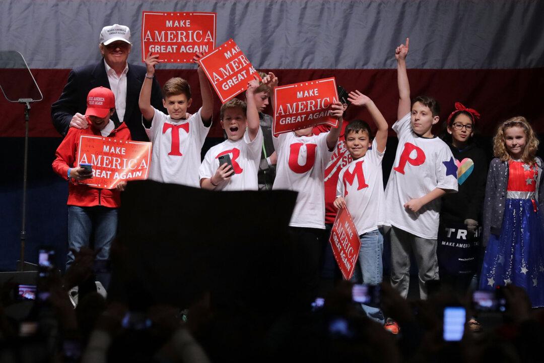 Shock Poll: Trump Leading Clinton in Michigan