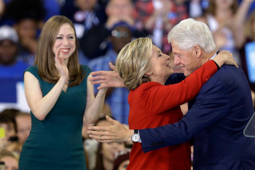 Report: Chelsea Clinton Considering Congress Bid