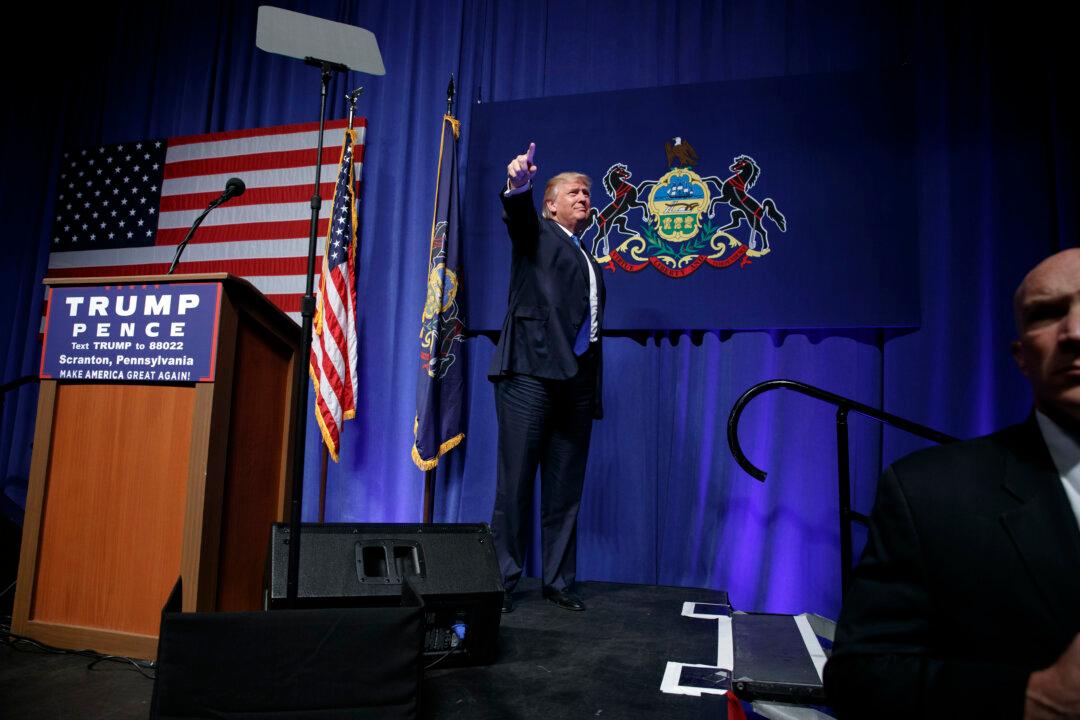 Report: Trump Could Tap Giuliani, Gingrich for Cabinet Positions