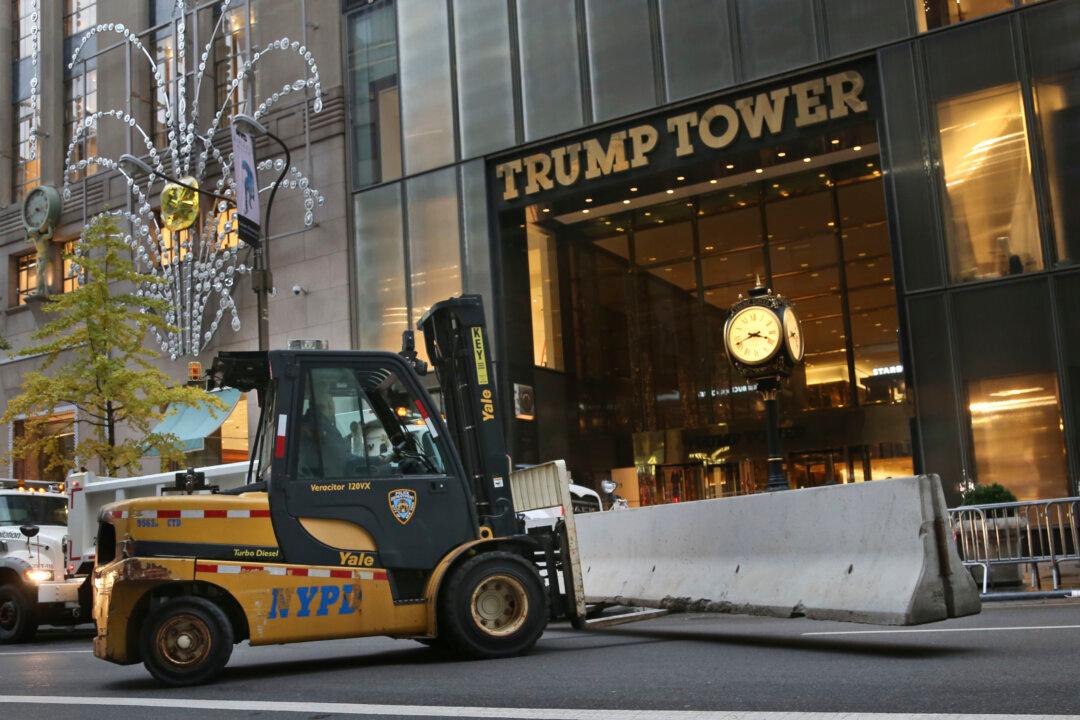 Trump begins transition to White House