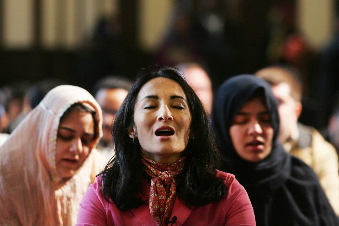 Female Muslim Immigrant Explains Why She Voted for Trump