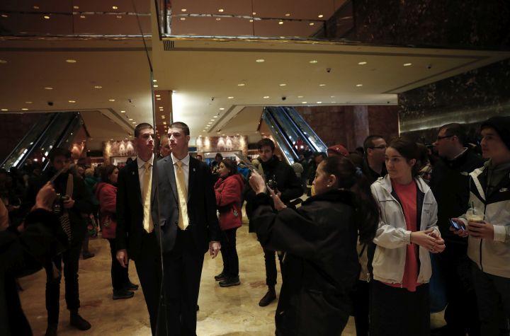 Live Video Feed Shows Outside of Trump Tower Elevator