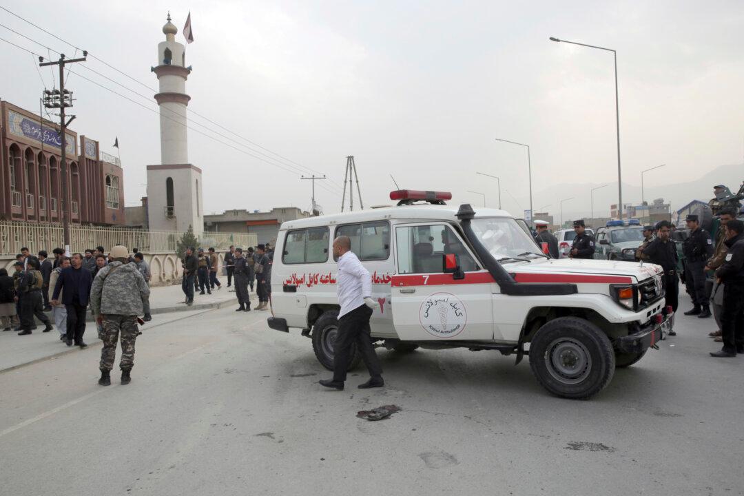 Suicide Bomber Targets Shiite Mosque in Kabul, Killing 32