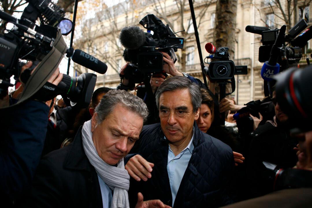 Longtime No. 2 Beats Sarkozy in French Conservative Primary