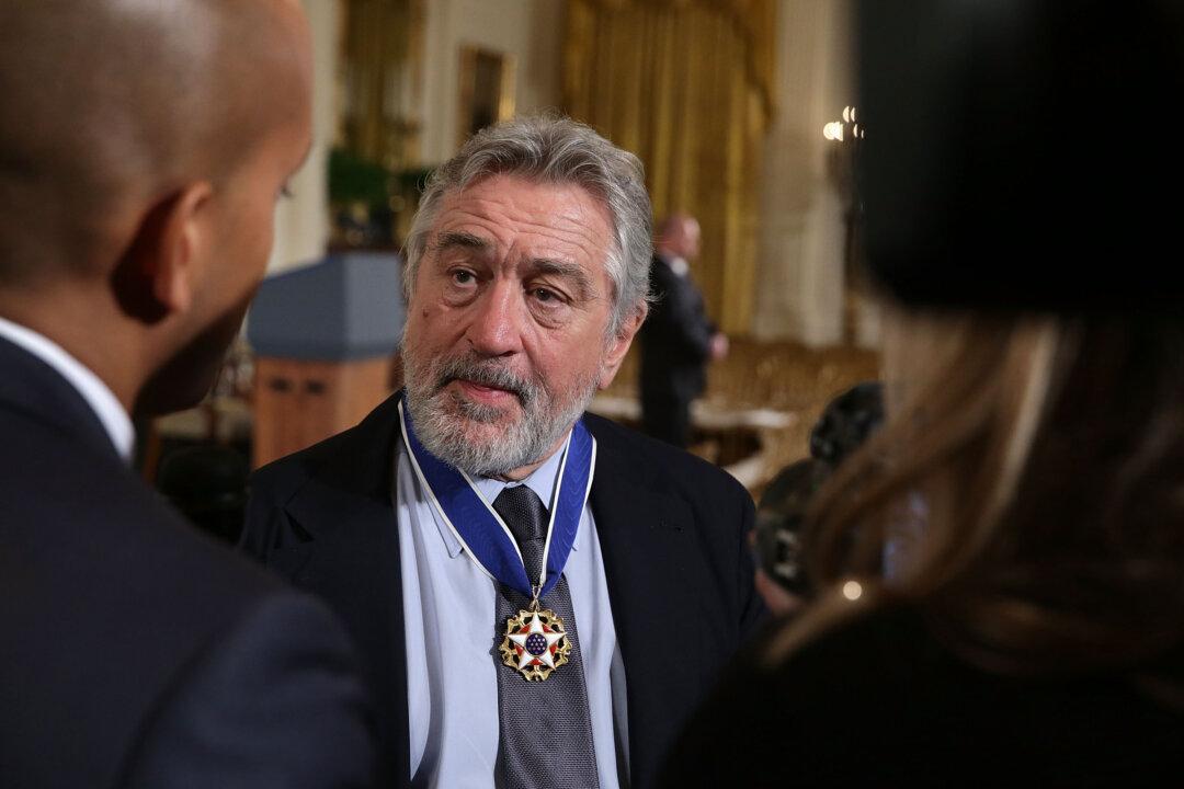 Robert de Niro Changes Tone on Donald Trump
