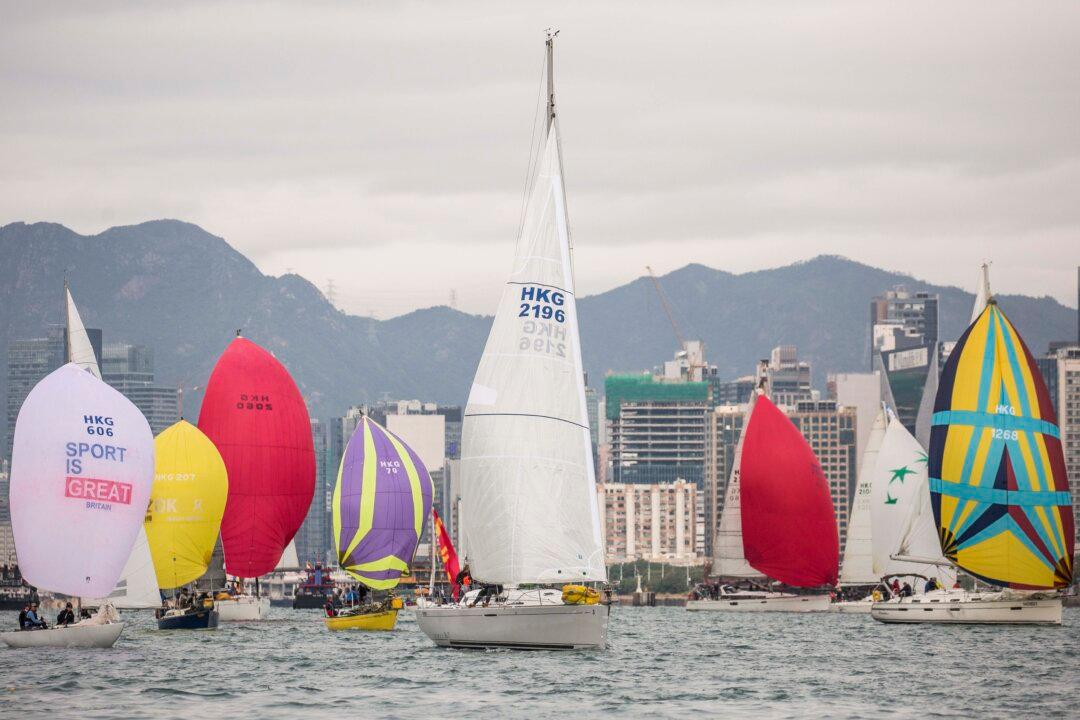 Calum Gregor Wins Around the Island Race 3-years in a Row