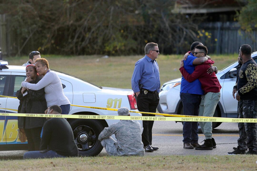 Ex-NFL Player Joe McKnight Fatally Shot, Suspect in Custody
