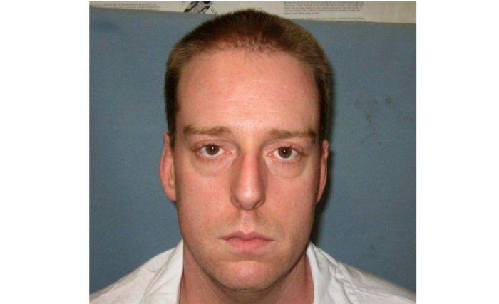 Alabama Inmate Coughs, Heaves, During Execution